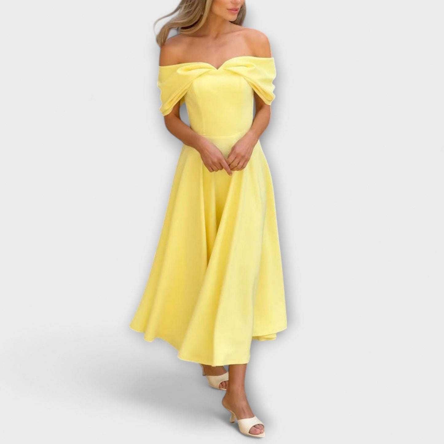 Romy - Off-Shoulder Draperad Maxiklänning för Evenemang