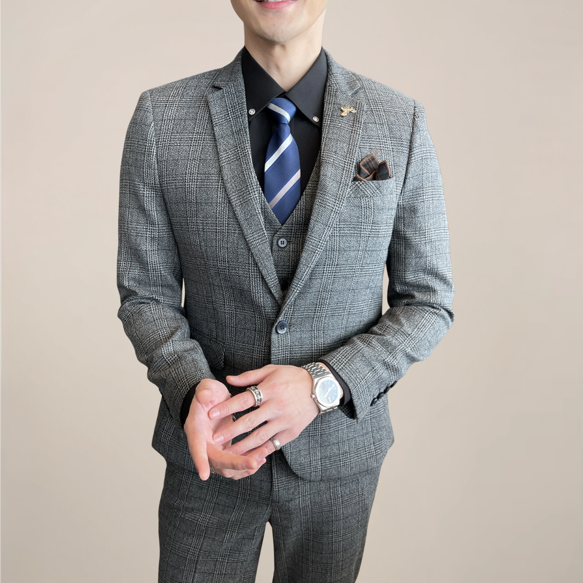 Stilig Rutigt Tre-delat Kostym för Män - Idealisk för Affärsevenemang