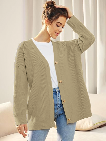 Isla - Mysig Stickad Knappkofta för Vardagsbruk