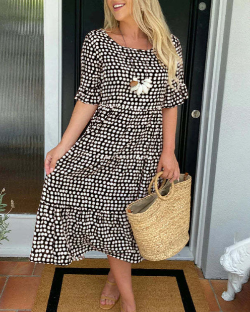 Zora Sable Korta Ärmar Midi Klänning för Alla Tillfällen