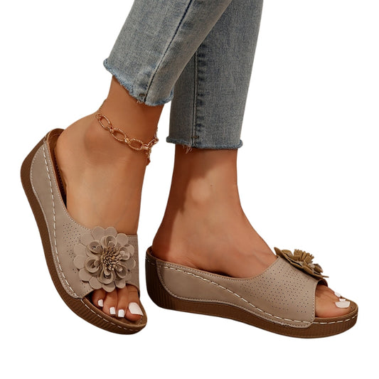 Blommig Accent Kvinnors Låga Kil Sandaler för Sommar Evenemang