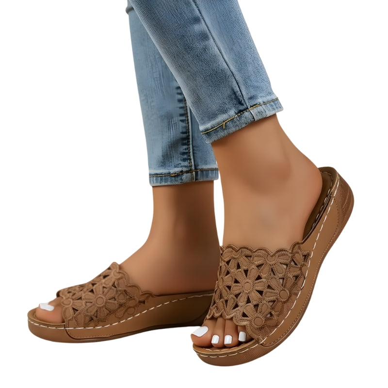 Blommig Utskärning Kvinnors Plattform Sandaler för Sommardagars Utflykter