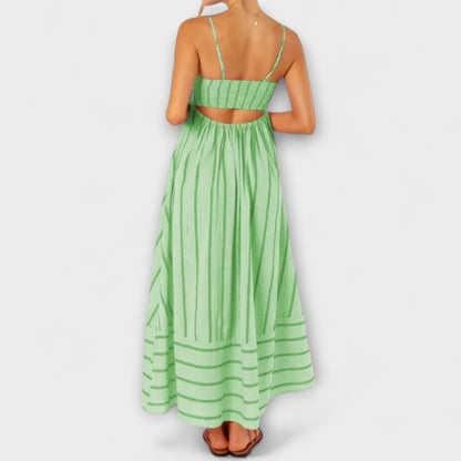 Chic Maxi Klänning i Bare Bloom för Alla Tillfällen